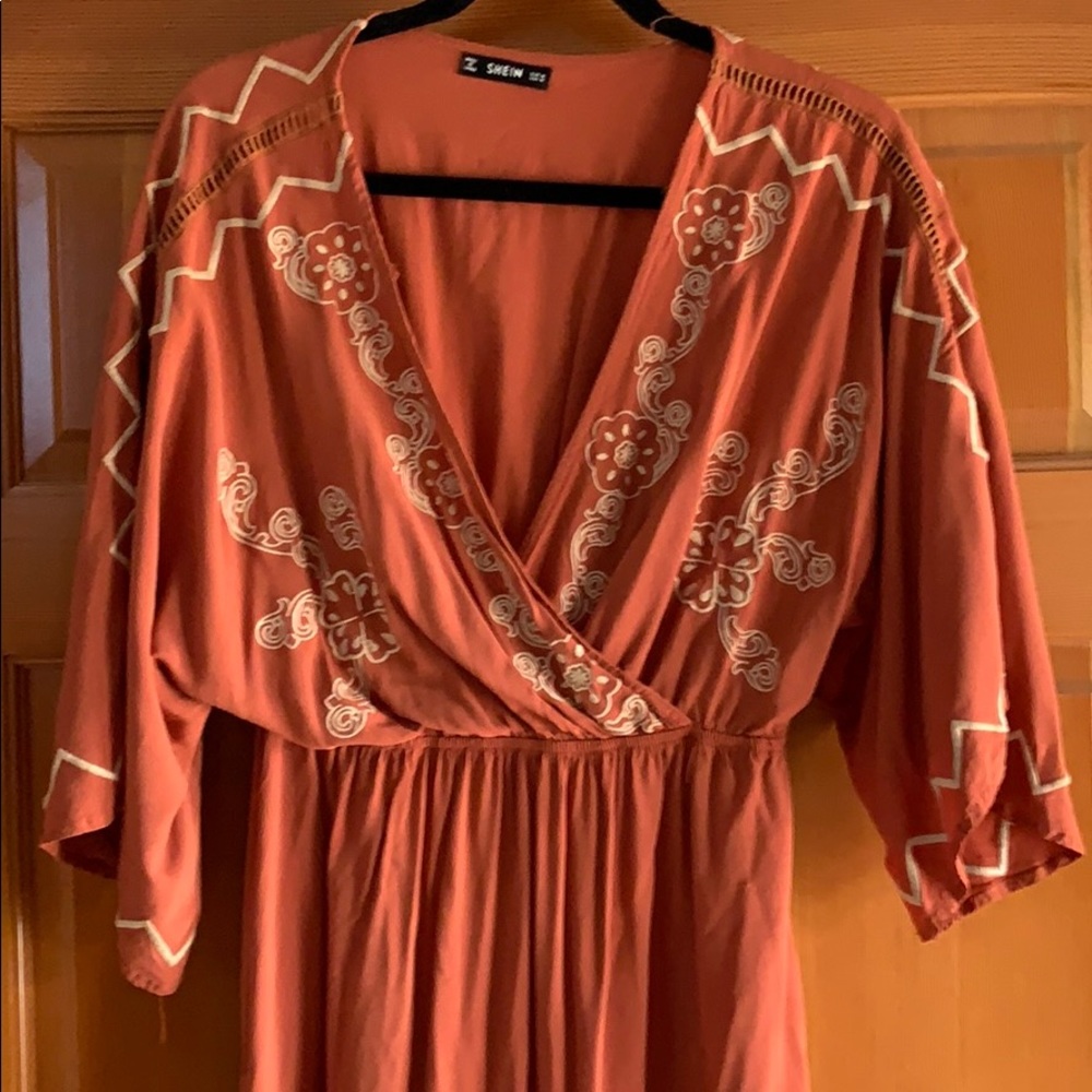 Dress - Picture 2 of 4